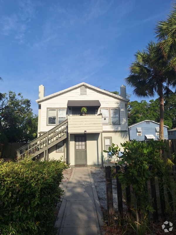 Building Photo - 1120 17th St N Unit #2 Rental
