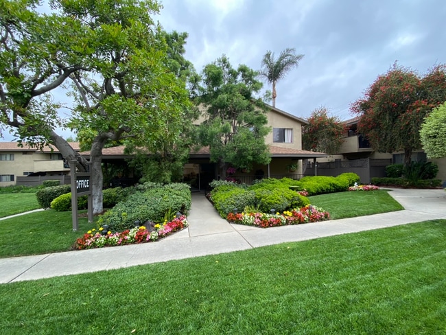301 N San Dimas Canyon Rd