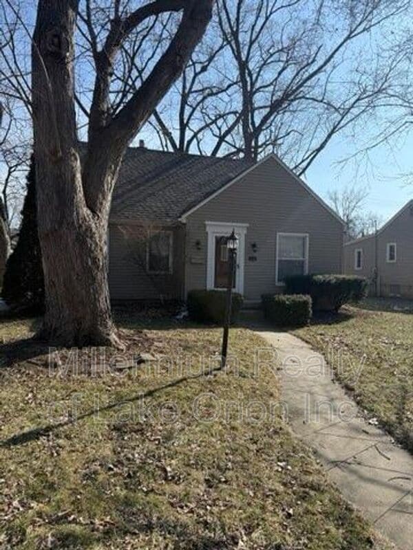 Photo - 2800 Ellwood Ave