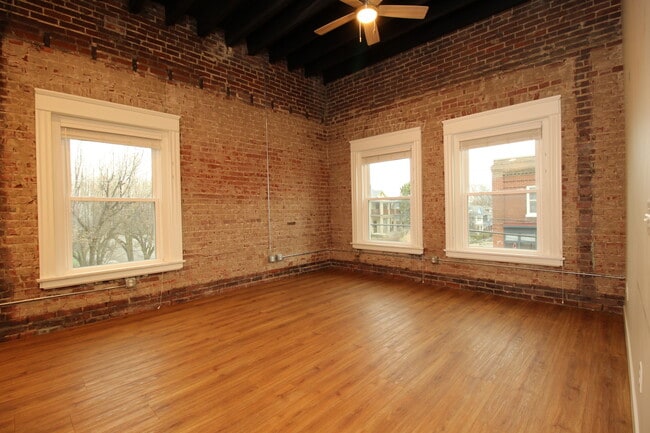 Photo - 2201 Lexington Ave Unit A