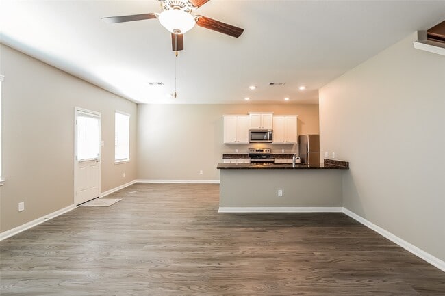 Photo - 26119 Hals Dr