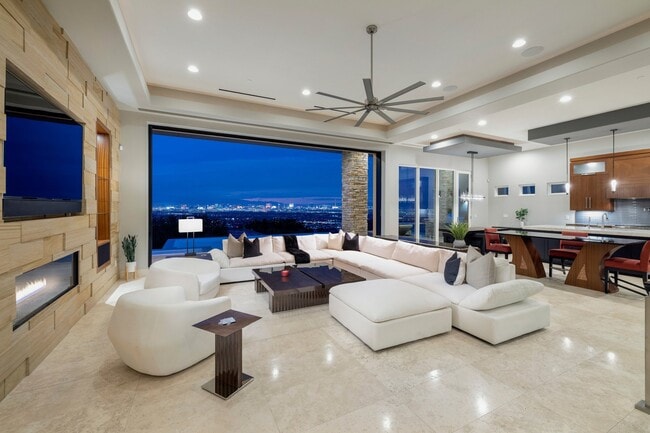 Photo - 675 Scenic Rim Dr