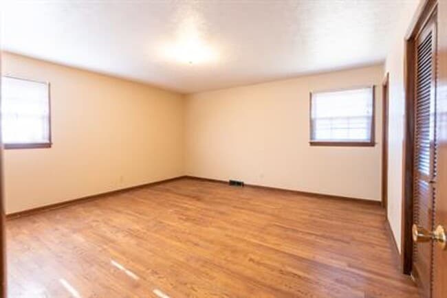 Photo - Southeast Springfield 3 Bedroom, 2 Bathroom