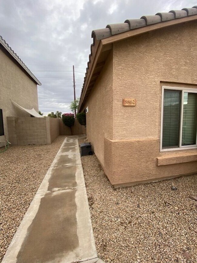 Photo - Beautiful 3-Bedroom Home with Vaulted Ceilings & Private Fenced Yard