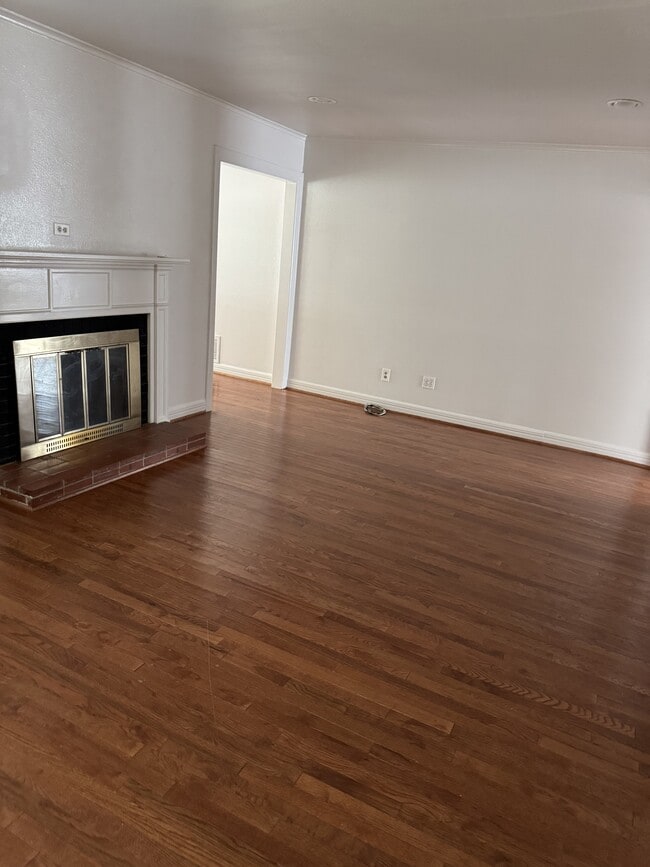 Photo - 3525 Stadium Dr