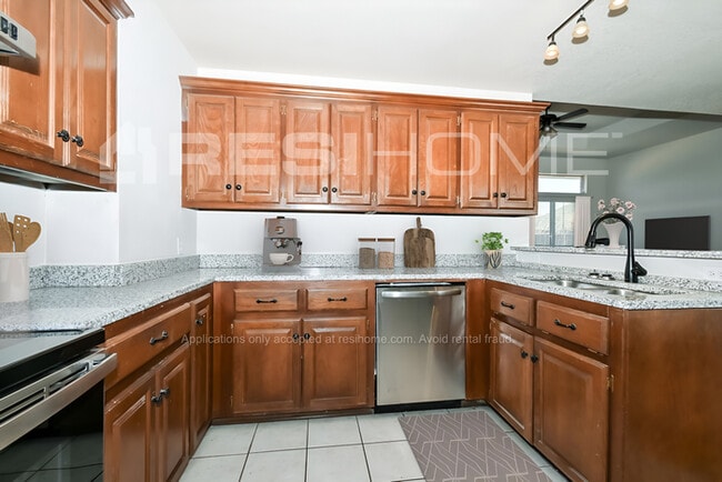 Photo - 3813 Crail Dr