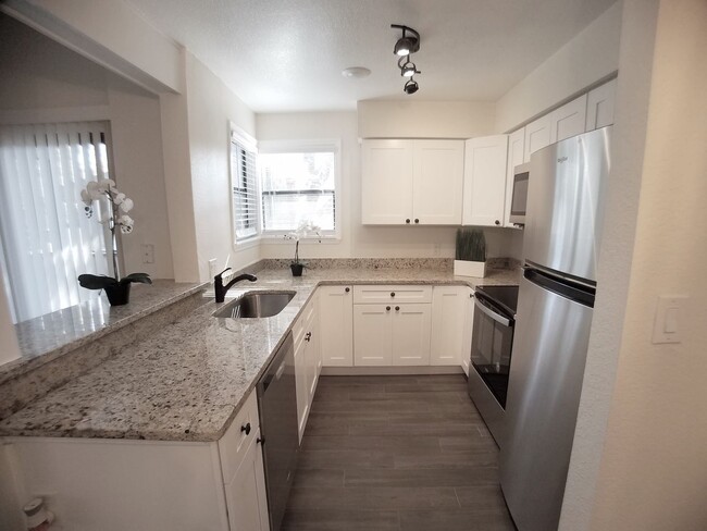 Amazing Fully Remodeled 2/2 Condo x Rent i... - Amazing Fully Remodeled 2/2 Condo x Rent i...