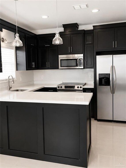 Photo - 1219 White Oak Dr Unidad Apt 4