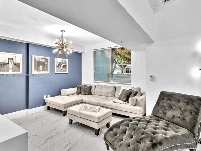 Photo - 1830 Radius Dr Unidad #216