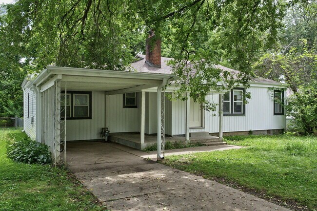 Photo - 1420 S Pickwick Ave