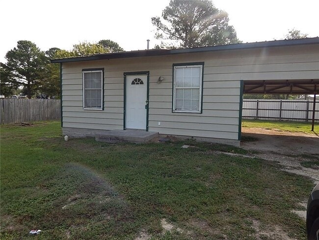 Building Photo - 251 Zimmerman Ave
