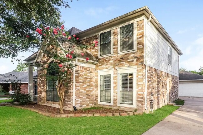 Building Photo - 22948 Benbury Dr