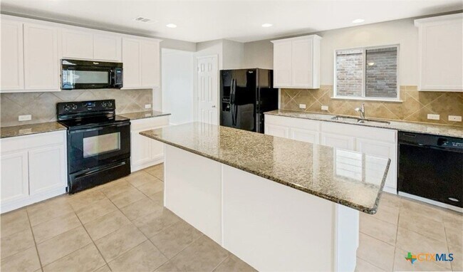 1321 Daffodil Dr
