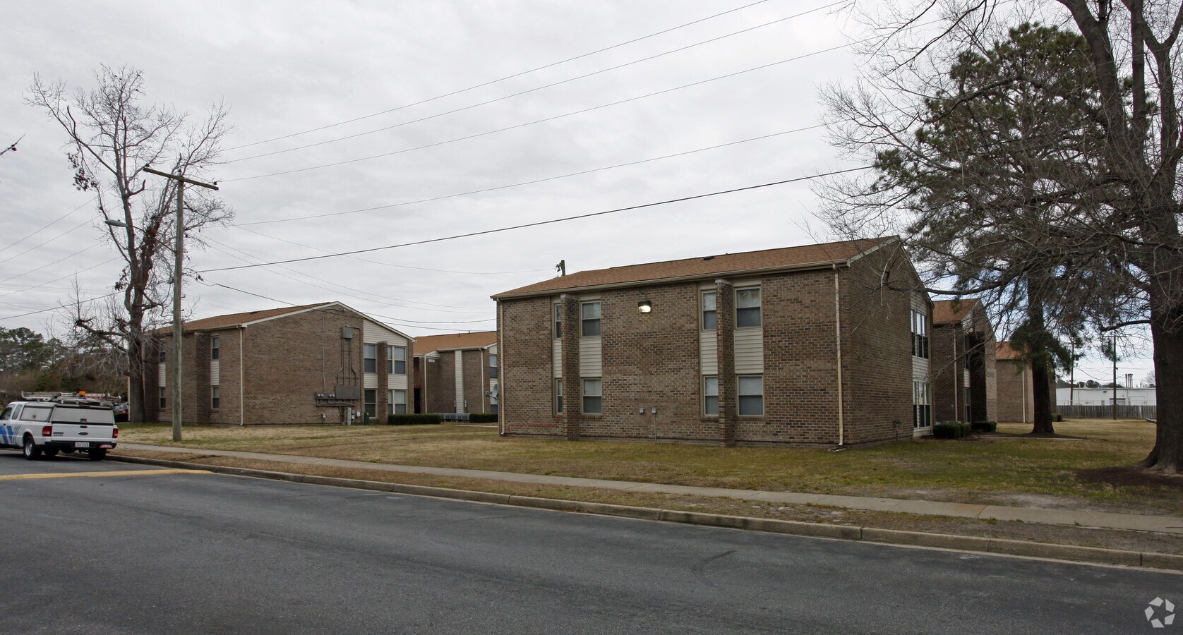 Photo - Cross Creek Apartments