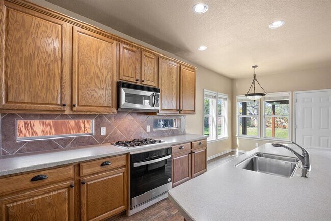 Photo - 2403 Beeleigh Ct