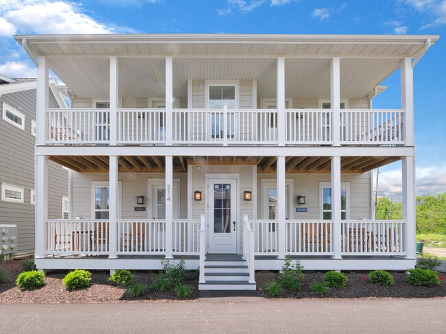 Building Photo - 214 Great Loop E Dr Unit 2B