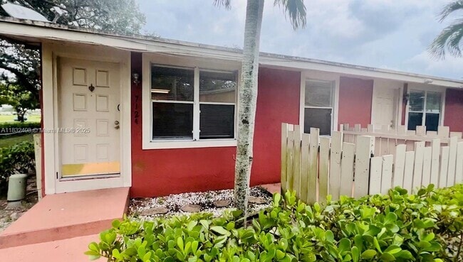 Building Photo - 7124 Southgate Blvd Rental