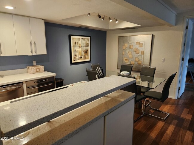 Photo - 7557 N Dreamy Draw Dr Unidad 184