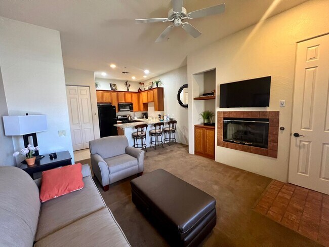 Photo - AVAILABLE NOW!!! DOWNSTAIRS 1 Bedroom 1 Ba...