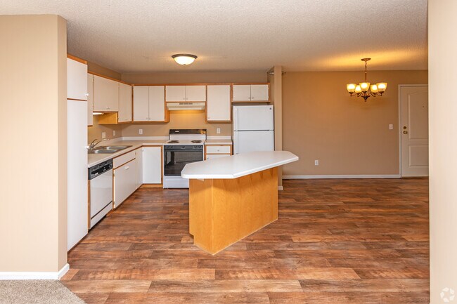 Photo - Meadowlawn Village