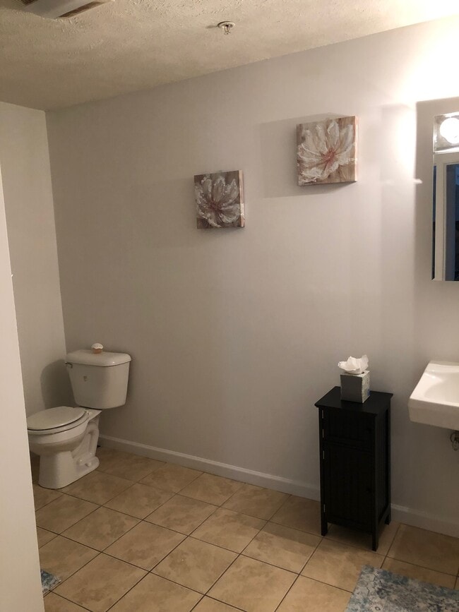 Photo - Barmann Avenue Apartments