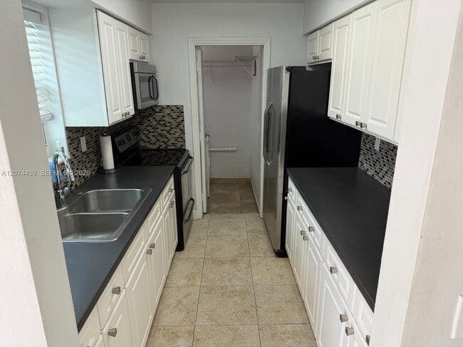1000 NW 76th Terrace
