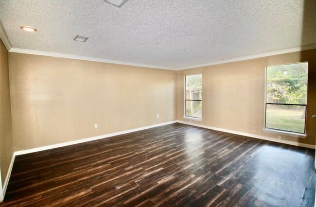 Photo - 4701 Spring Ln
