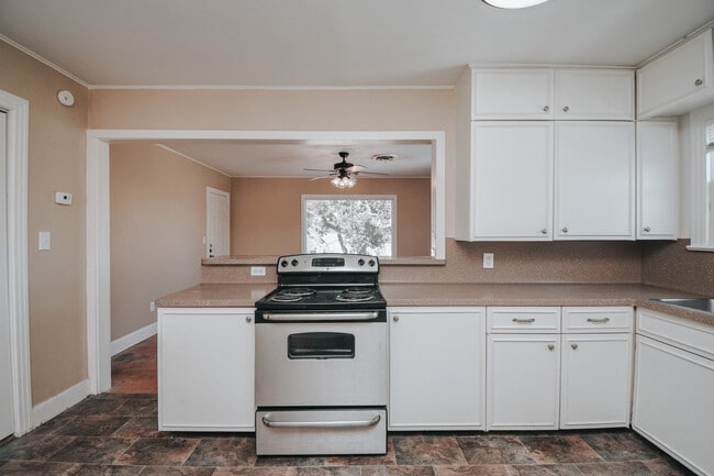 Photo - 1503 E Virginia Ave Unit Apt 4