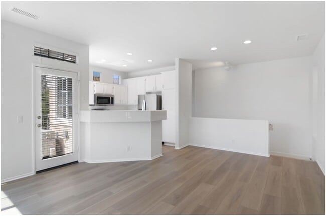 Photo - 2 Bedroom Condo in the Breakers!