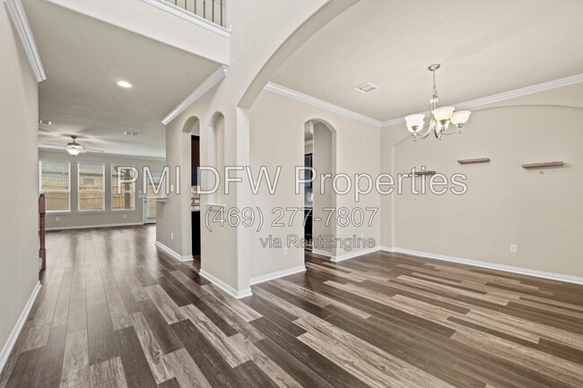 Photo - 1624 Medina Ln
