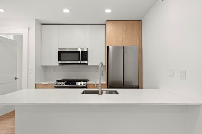 Photo - 26 Bradlee Rd Unit 406