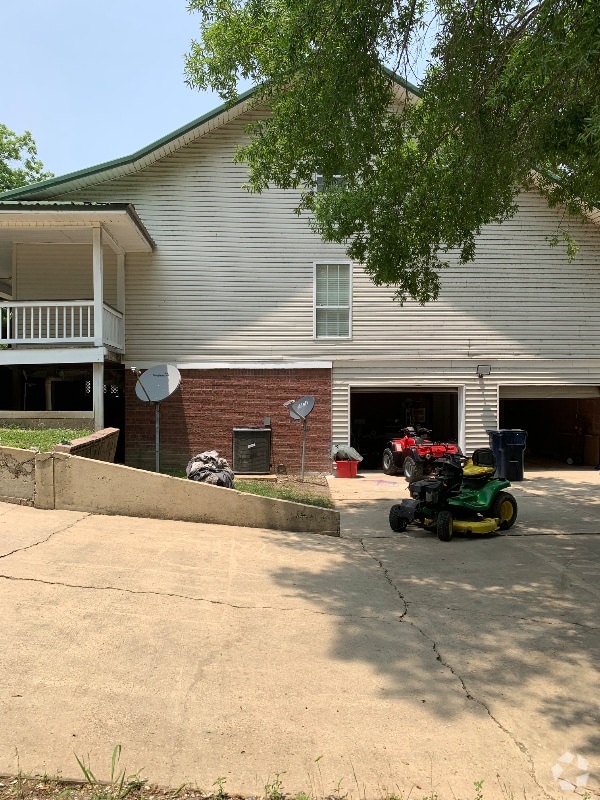 Building Photo - 127 Hoss Smith Rd Rental