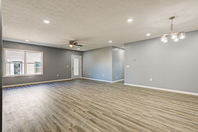 Photo - 160 Shirley Blvd