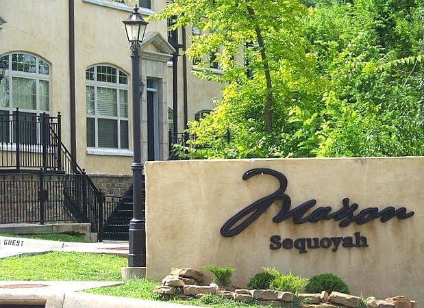 Building Photo - 18 N Olive Ave