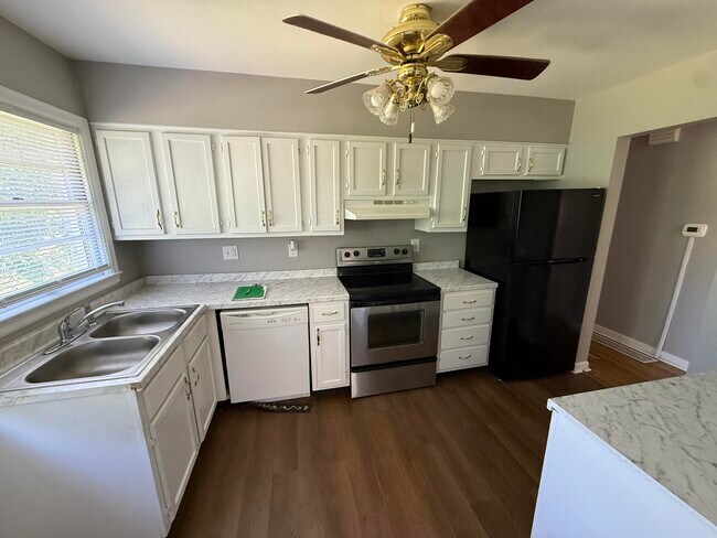 Photo - 2052 St Christopher Dr
