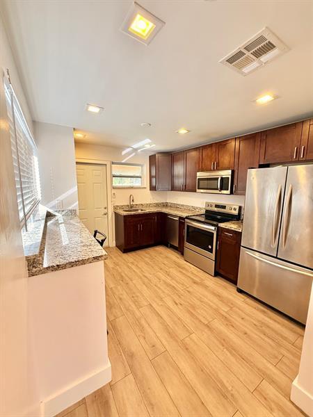 Photo - 1941 NE 51st Ct Unit A