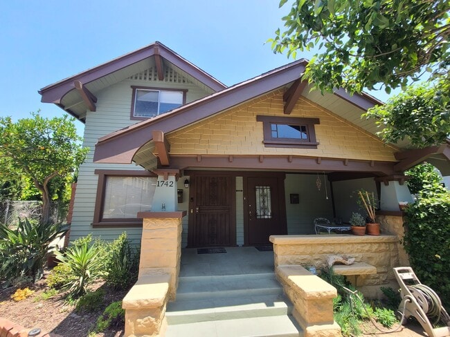 Photo - 1742 N Normandie Ave Unidad 1742 1/2