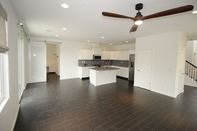 2102 Makenna Dr