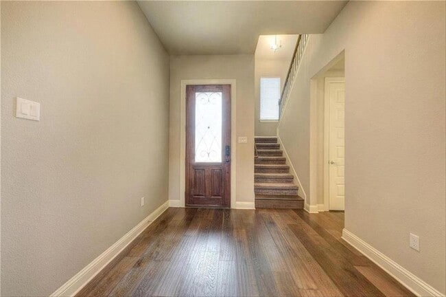 Photo - 203 Ancient Oak Way