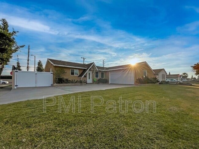 Photo - 6724 Sequoia Dr