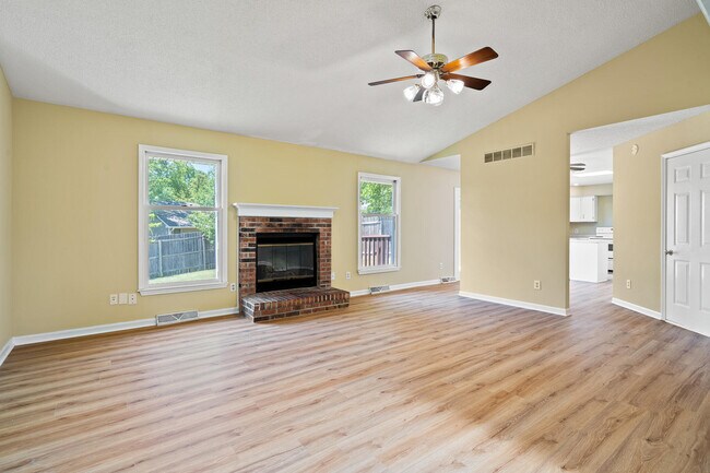 Photo - 2601 Hillshire Dr