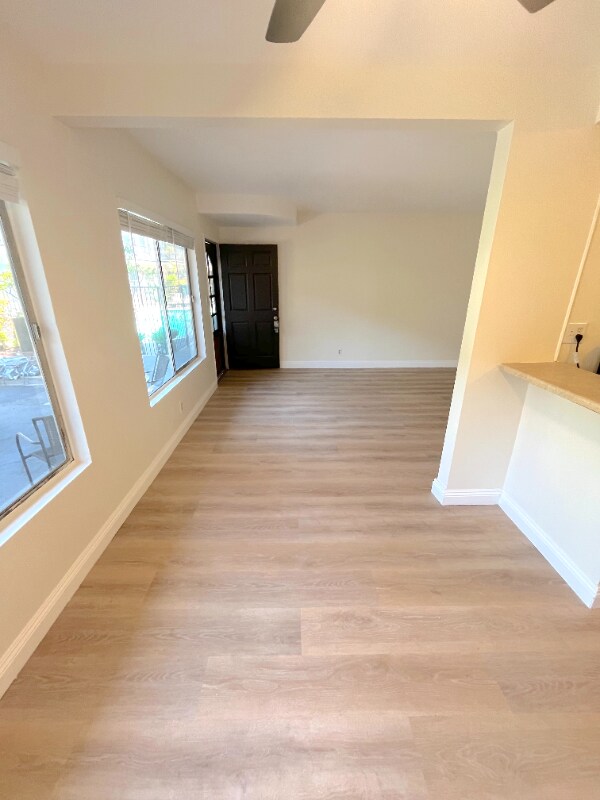 Photo - 2115 Placentia Ave Unidad 7