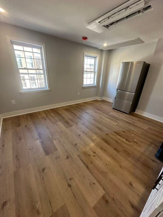 Photo - 430 Dickinson St Unit 3F