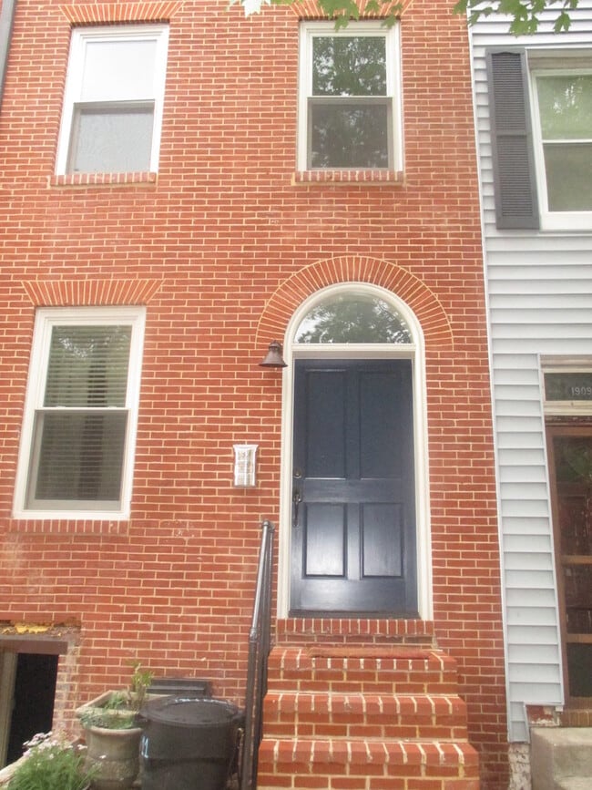 Building Photo - Townhome for rent in Upper Fells Point (Butcher's Hill) Unit Main
