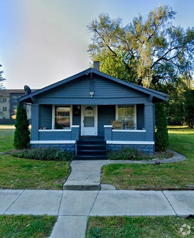 Building Photo - 623 2nd Ave Rental