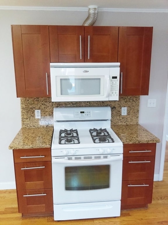 Photo - 11 Montfern Ave Unit 3