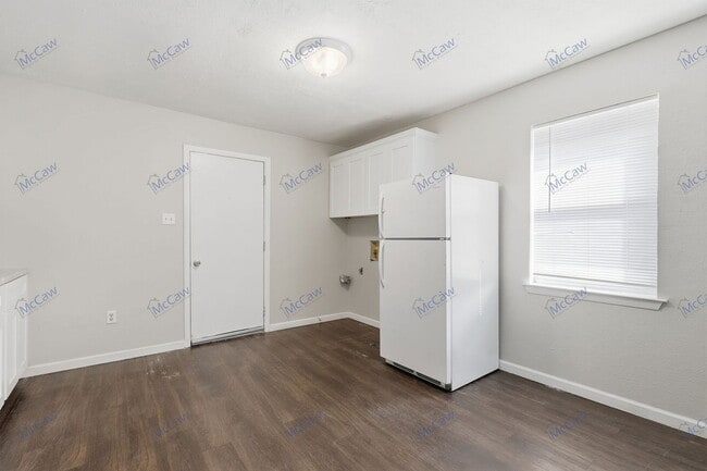 Photo - 217 Joyce St Unidad B