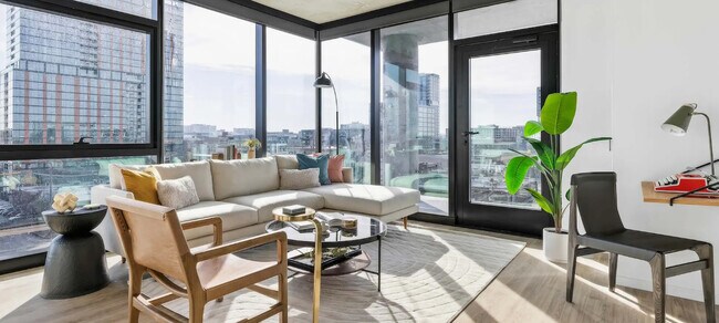 Photo - 225 N Elizabeth St Unit 709