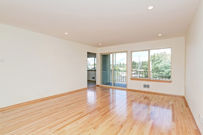 Photo - Florentia Street Apartments