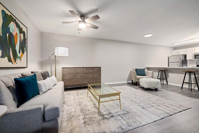 403 West apartments — community photo